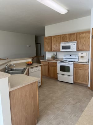 1787 Hunters Creek Way property